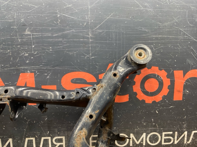 Балка поперечная (подрамник), 2500 рублей, Красноярск