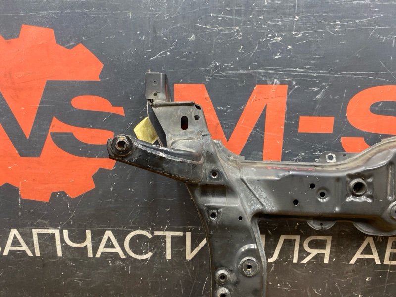 Балка поперечная (подрамник), 9000 рублей, Красноярск