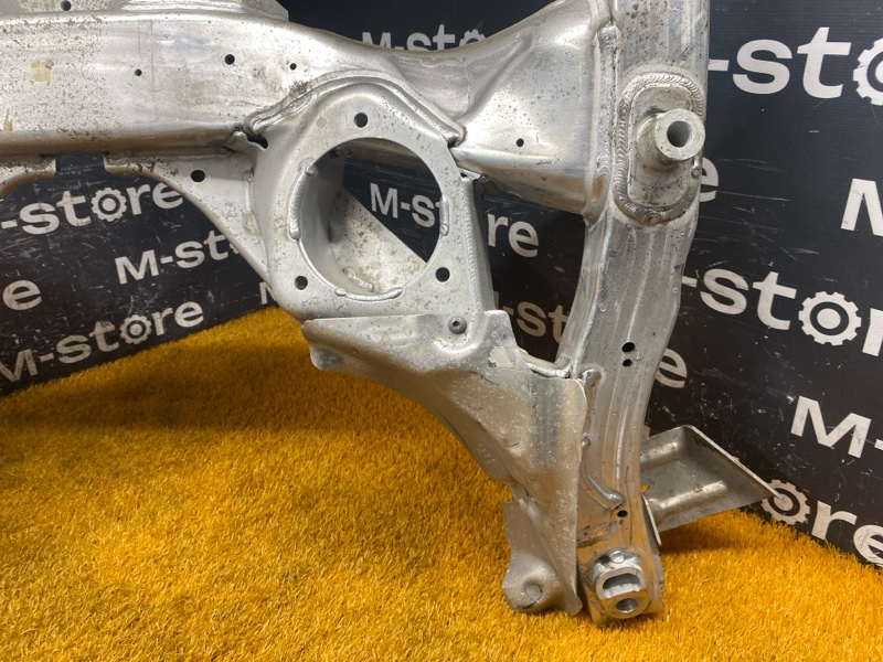 Балка поперечная (подрамник), 4000 рублей, Красноярск