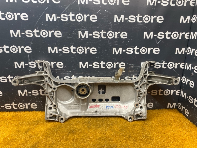 Балка поперечная (подрамник), 3500 рублей, Красноярск