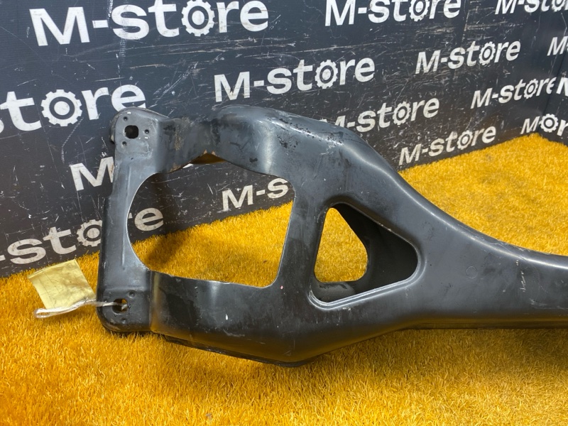 Балка поперечная (подрамник), 300 рублей, Красноярск