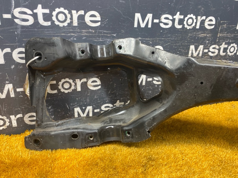 Балка поперечная (подрамник), 300 рублей, Красноярск