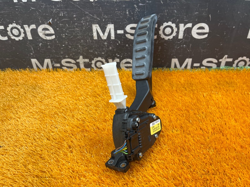 педаль газа, 500 рублей, Красноярск