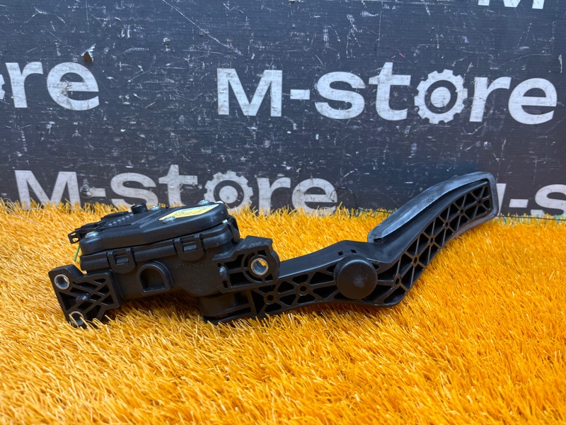 педаль газа, 500 рублей, Красноярск