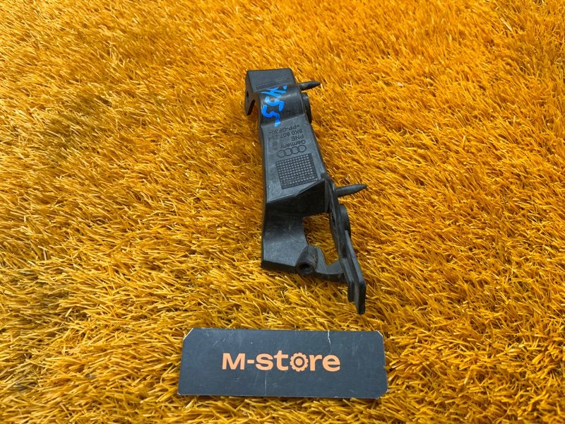 крепление бампера, 900 рублей, Красноярск