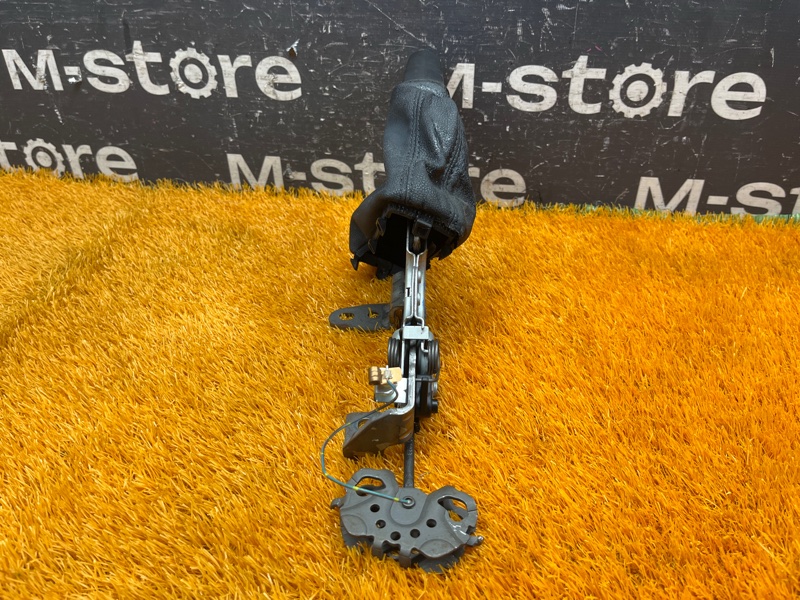 Ручка ручного тормоза, 1000 рублей, Красноярск