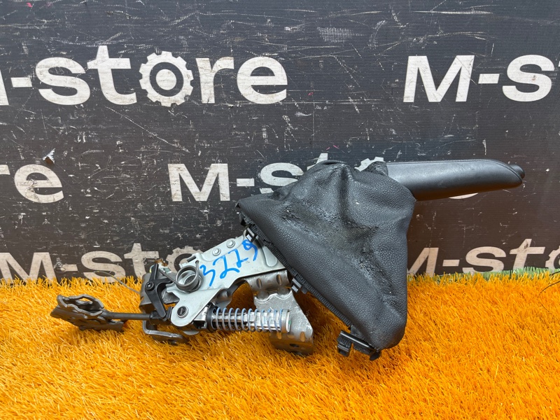 Ручка ручного тормоза, 1000 рублей, Красноярск