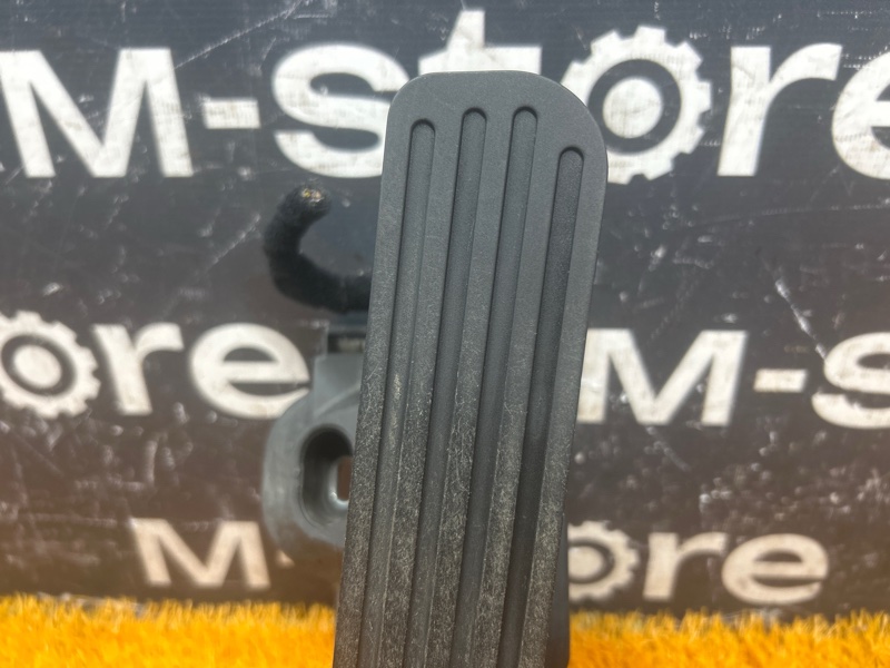 педаль газа, 700 рублей, Красноярск