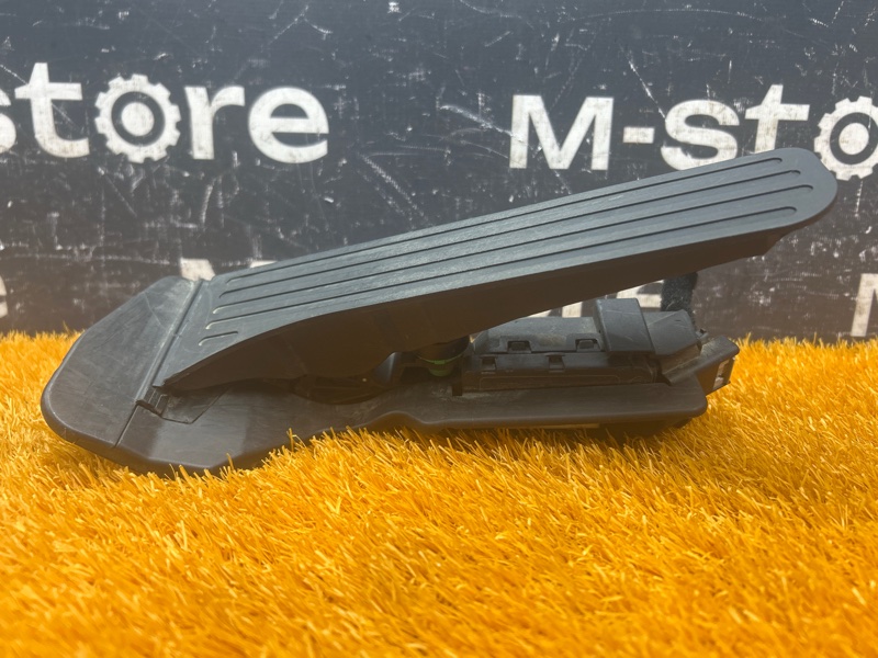 педаль газа, 700 рублей, Красноярск