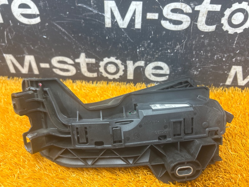 педаль газа, 700 рублей, Красноярск