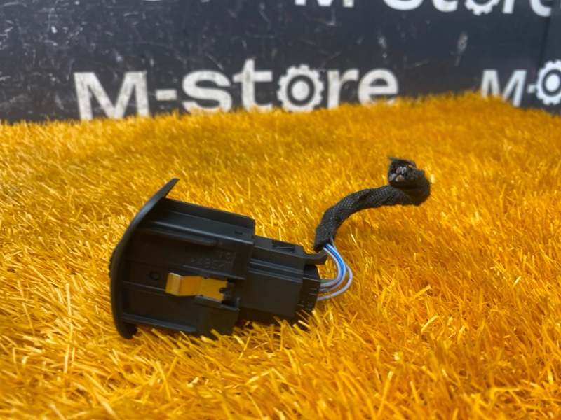 Кнопка освещения панели приборов, 400 рублей, Красноярск