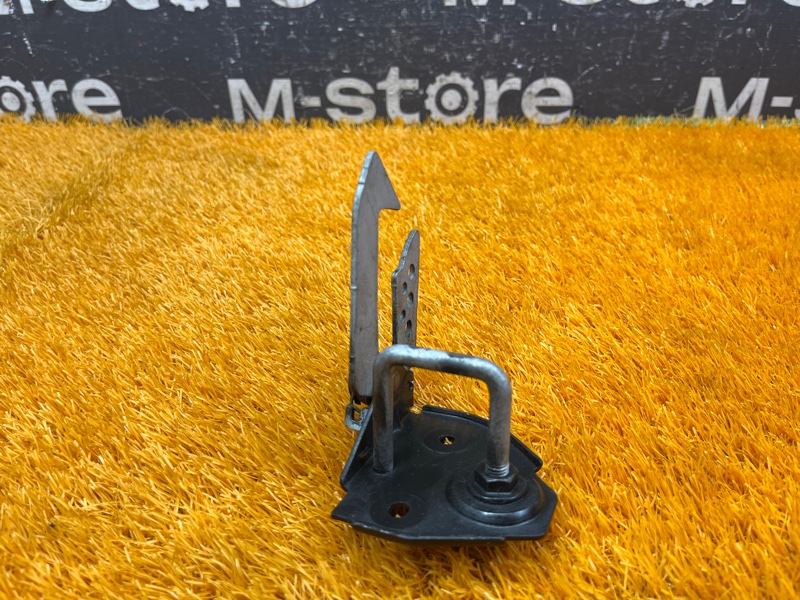 замок капота, 500 рублей, Красноярск