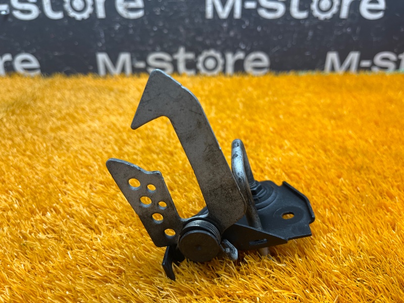 замок капота, 500 рублей, Красноярск