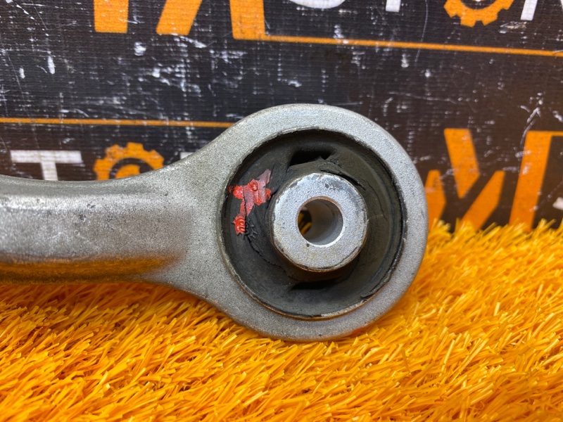 Рычаг подвески верхний, 1000 рублей, Красноярск