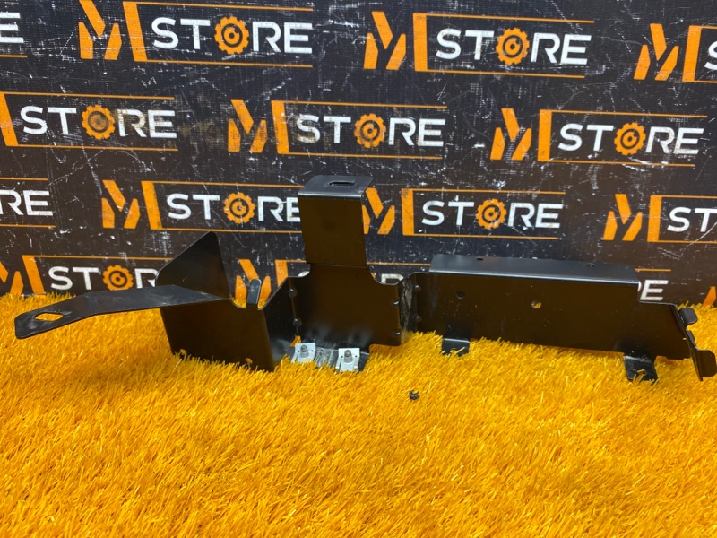 кронштейн, 300 рублей, Красноярск