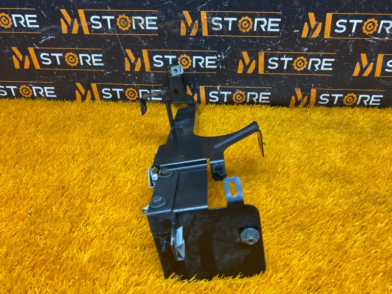 кронштейн, 300 рублей, Красноярск