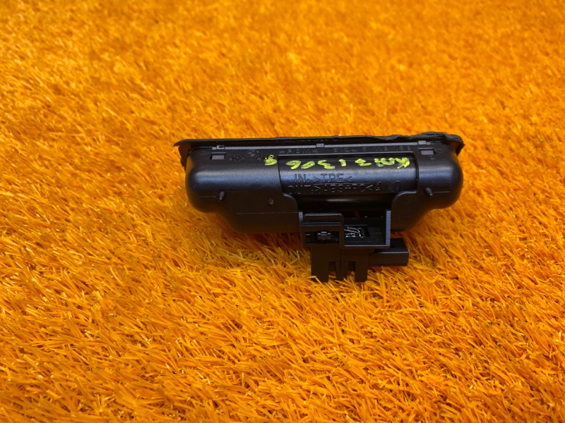 ручка багажника, 500 рублей, Красноярск