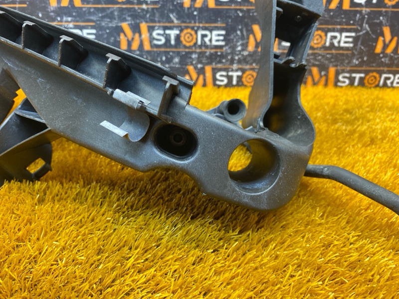 кронштейн фары, 7600 рублей, Красноярск