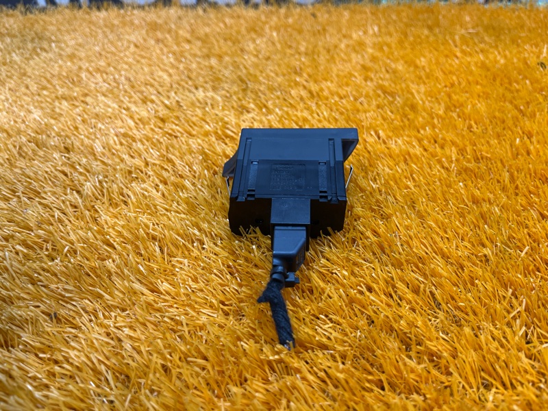 Кнопка корректора фар, 200 рублей, Красноярск