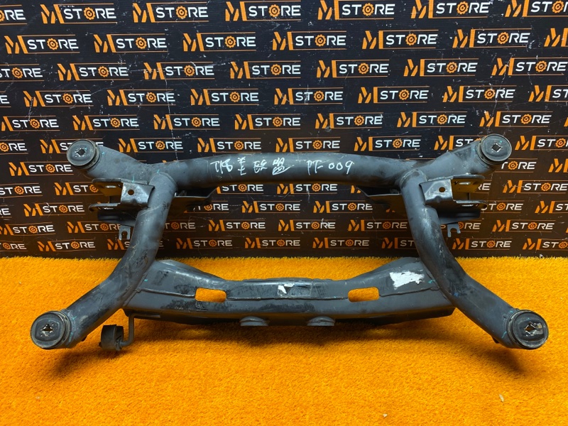 Балка поперечная (подрамник), 14000 рублей, Красноярск