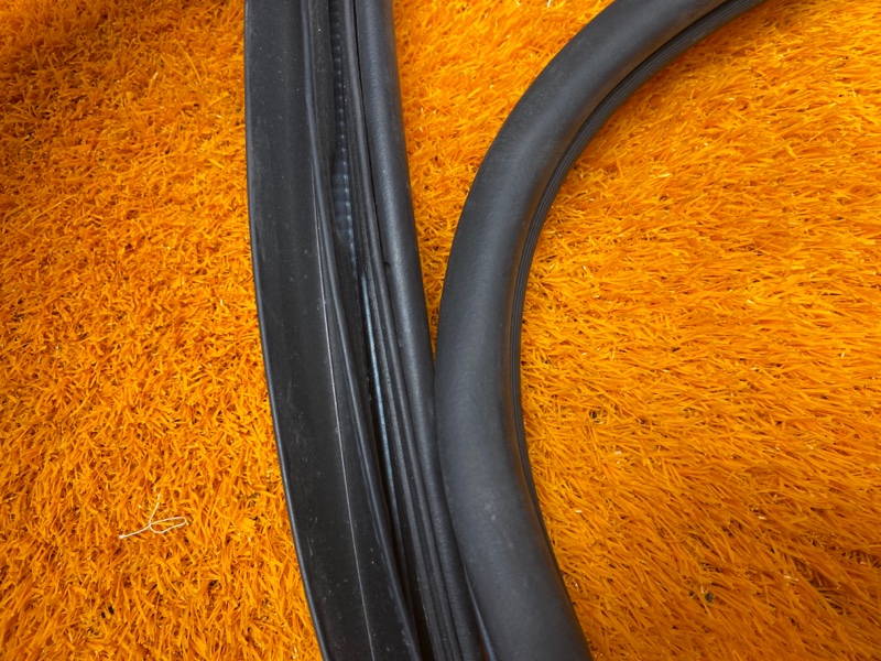 уплотнитель двери, 4570 рублей, Красноярск