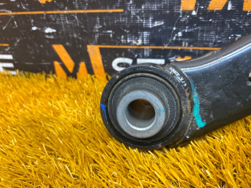 Рычаг подвески верхний, 1000 рублей, Красноярск