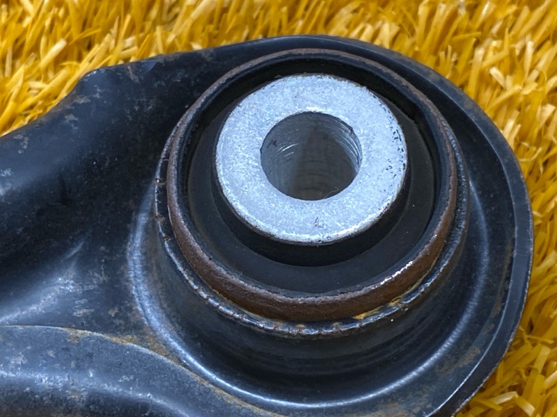 Рычаг подвески верхний, 1200 рублей, Красноярск