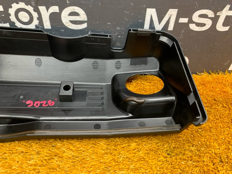 крышка двигателя, 1000 рублей, Красноярск