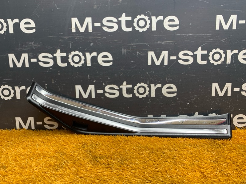 Накладка на порог салона, 500 рублей, Красноярск