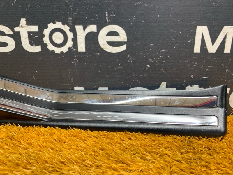 Накладка на порог салона, 500 рублей, Красноярск