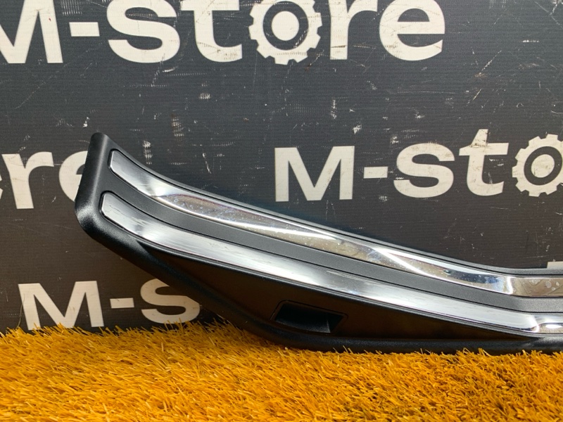 Накладка на порог салона, 500 рублей, Красноярск