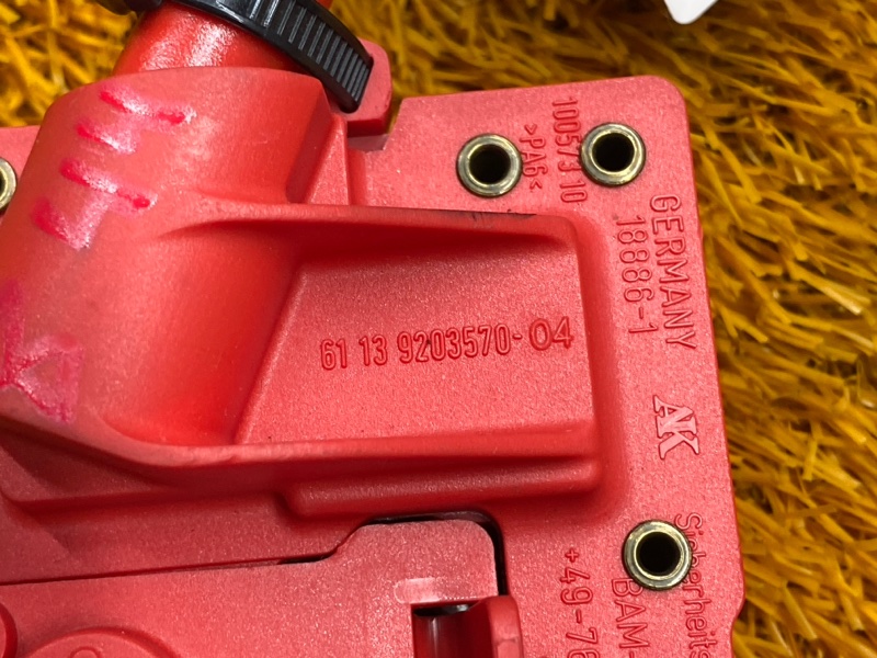 Клемма аккумулятора плюс, 2380 рублей, Красноярск