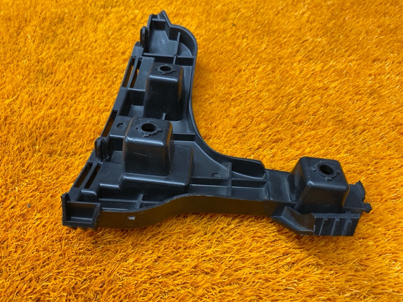 крепление бампера, 500 рублей, Красноярск