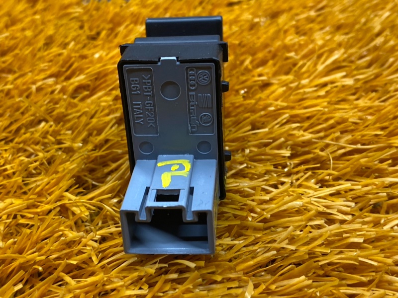 кнопка стеклоподъемника, 500 рублей, Красноярск