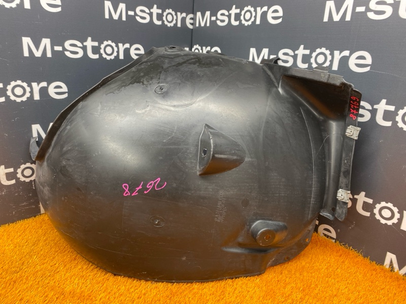 подкрылок, 600 рублей, Красноярск