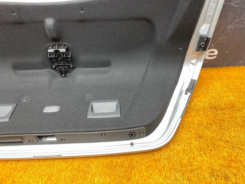 крышка багажника, 5000 рублей, Красноярск