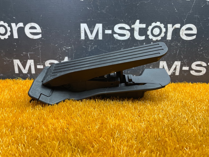 педаль газа, 900 рублей, Красноярск