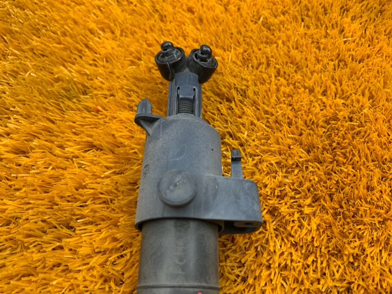 Форсунка омывателя фары, 1000 рублей, Красноярск