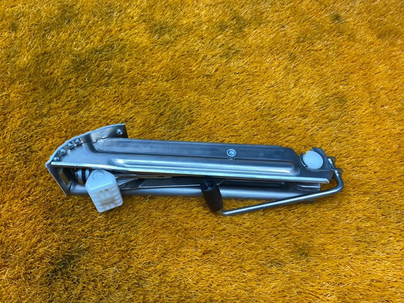 домкрат, 2500 рублей, Красноярск