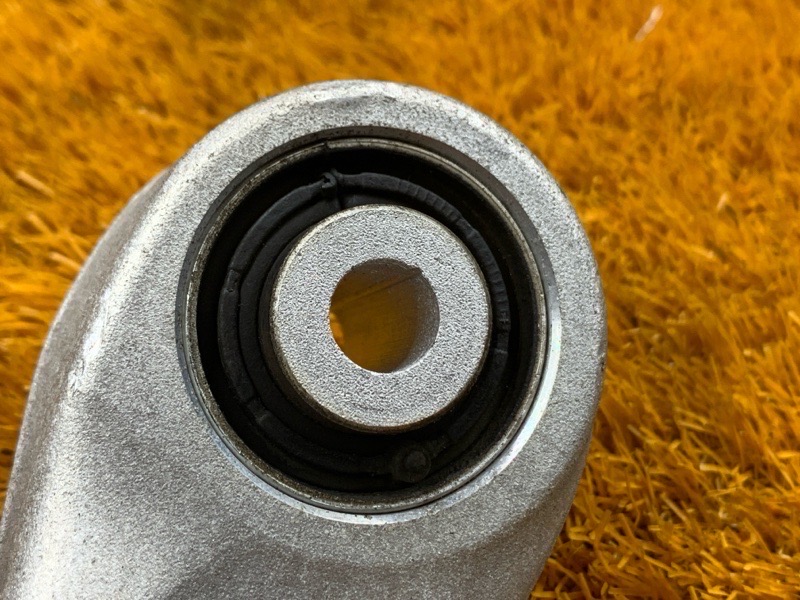 Рычаг подвески верхний, 500 рублей, Красноярск