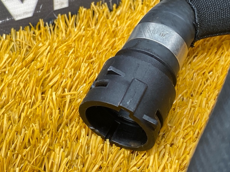 Патрубок радиатора нижний, 1000 рублей, Красноярск