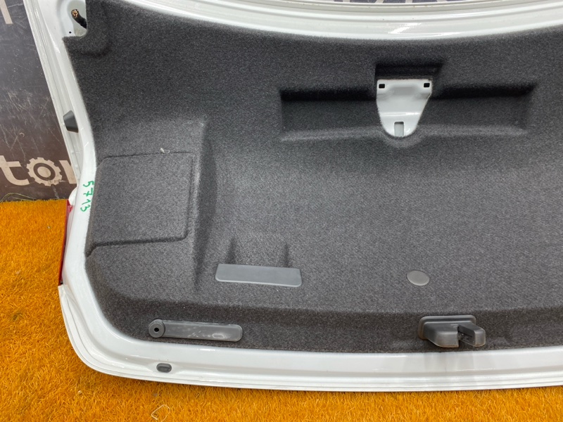 крышка багажника, 20000 рублей, Красноярск