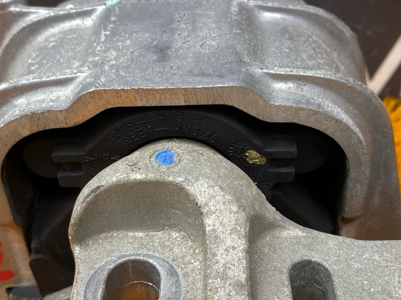 подушка двигателя, 2500 рублей, Красноярск