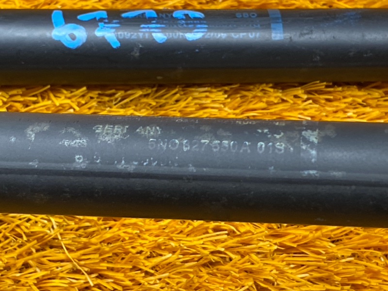 амортизатор багажника, 600 рублей, Красноярск