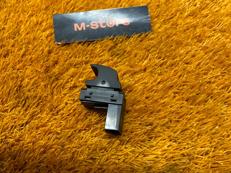 кнопка стеклоподъемника, 500 рублей, Красноярск