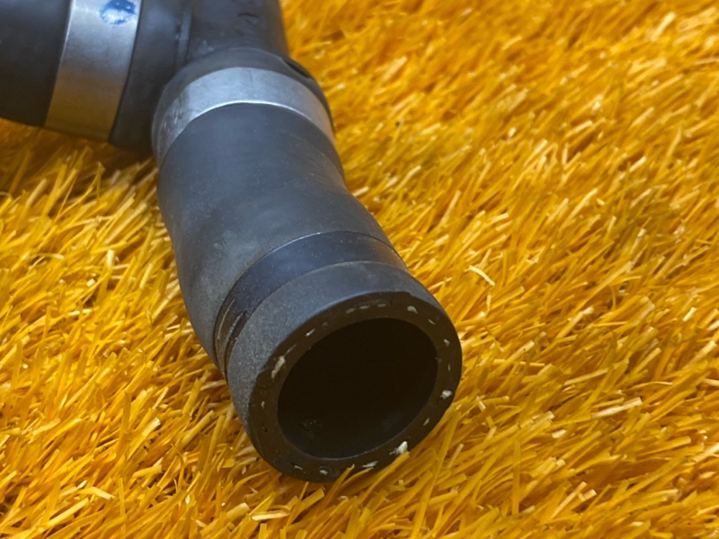 Патрубок системы охлаждения, 1500 рублей, Красноярск