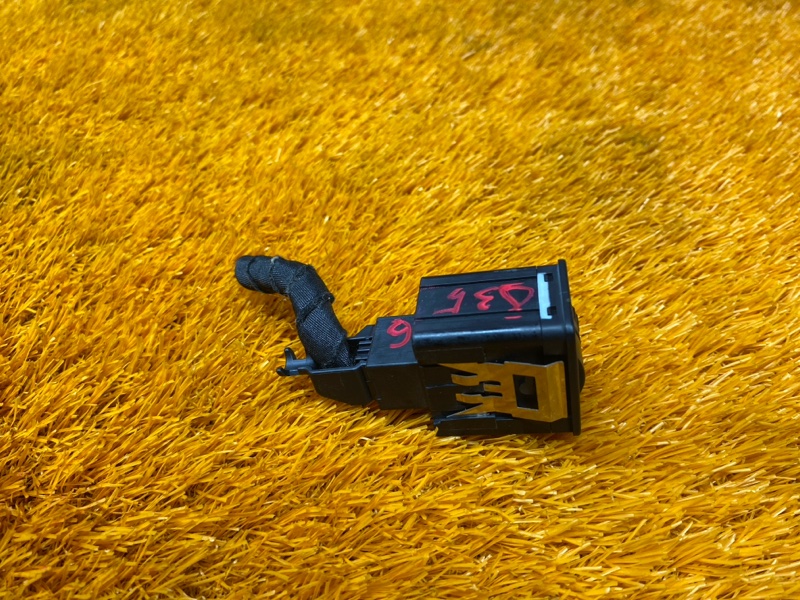 Кнопка освещения панели приборов, 250 рублей, Красноярск