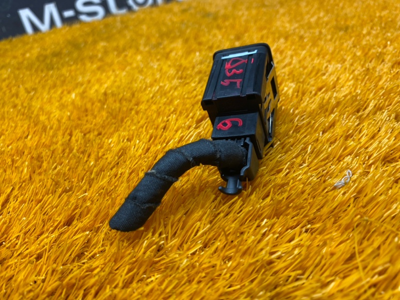 Кнопка освещения панели приборов, 250 рублей, Красноярск