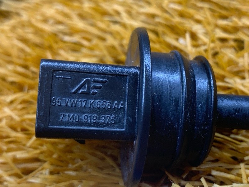 Датчик уровня бачка омывателя, 500 рублей, Красноярск