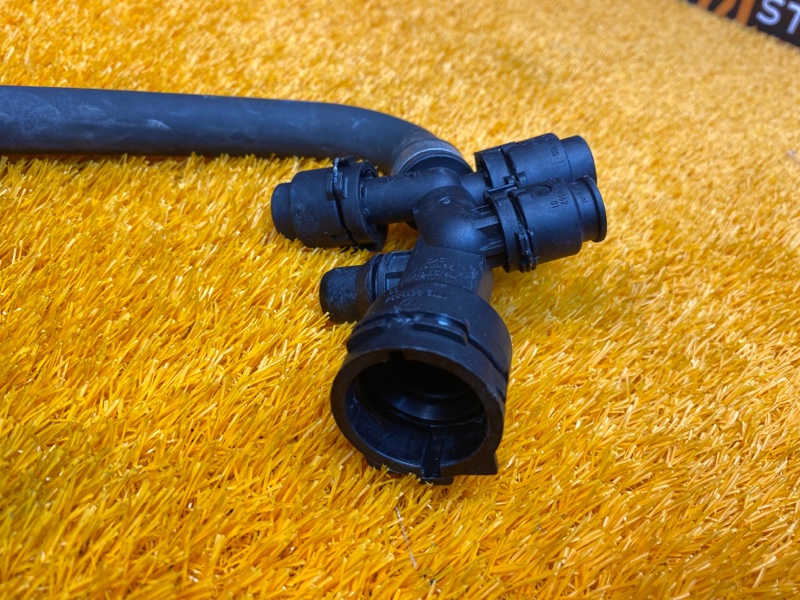 Патрубок системы охлаждения, 3000 рублей, Красноярск